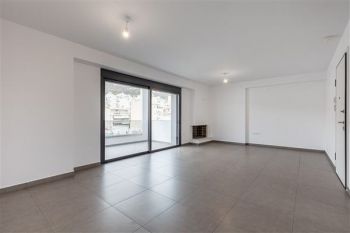 Κατασκευή σύγχρονου κτιρίου minimal αρχιτεκτονικής