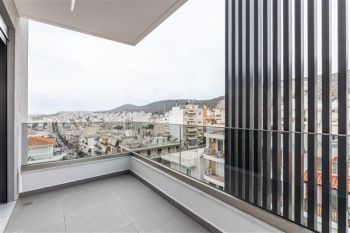 Κατασκευή σύγχρονου κτιρίου minimal αρχιτεκτονικής