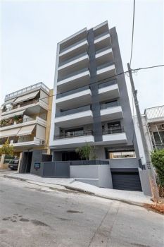 Κατασκευή σύγχρονου κτιρίου minimal αρχιτεκτονικής